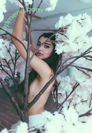 hhmjhh / H. May / hains.mae nude photo #0005