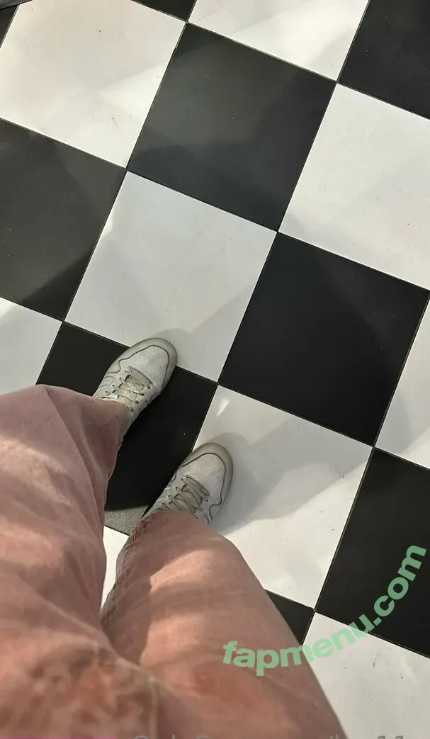 hi_bby nude photo #0001 (official_hibby)