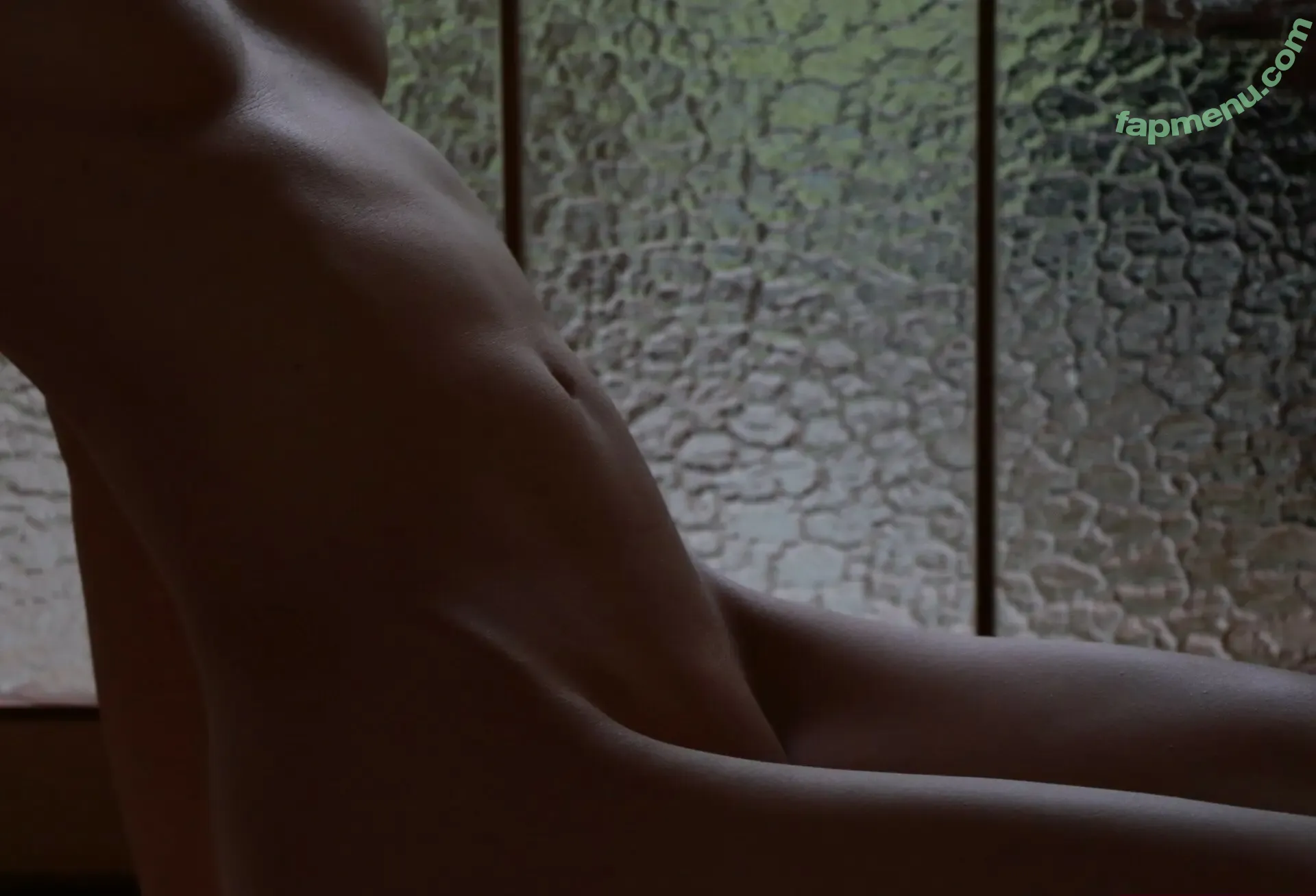 hi_sofiasun nude photo #0098 (_peifu.u / sophiasun)