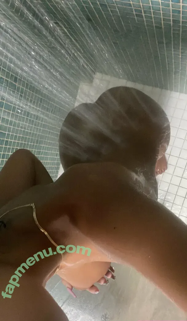 hibeatriz nude photo #0017 (hibeatriz018)