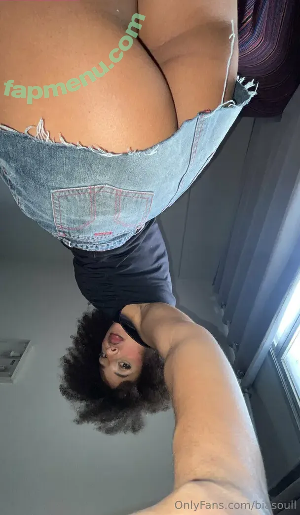 hibeatriz nude photo #0041 (hibeatriz018)