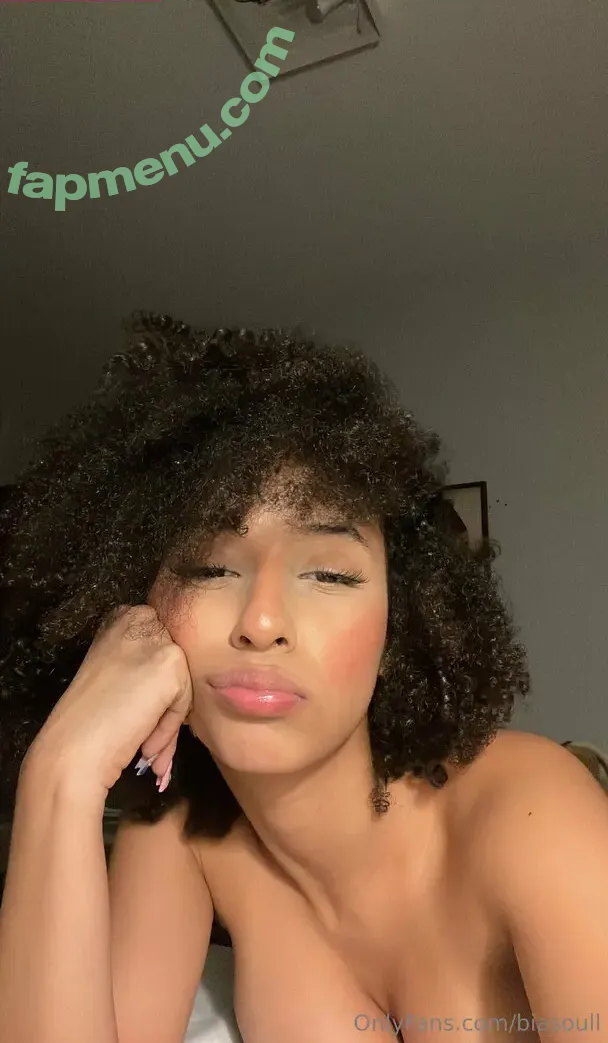 hibeatriz nude photo #0044 (hibeatriz018)