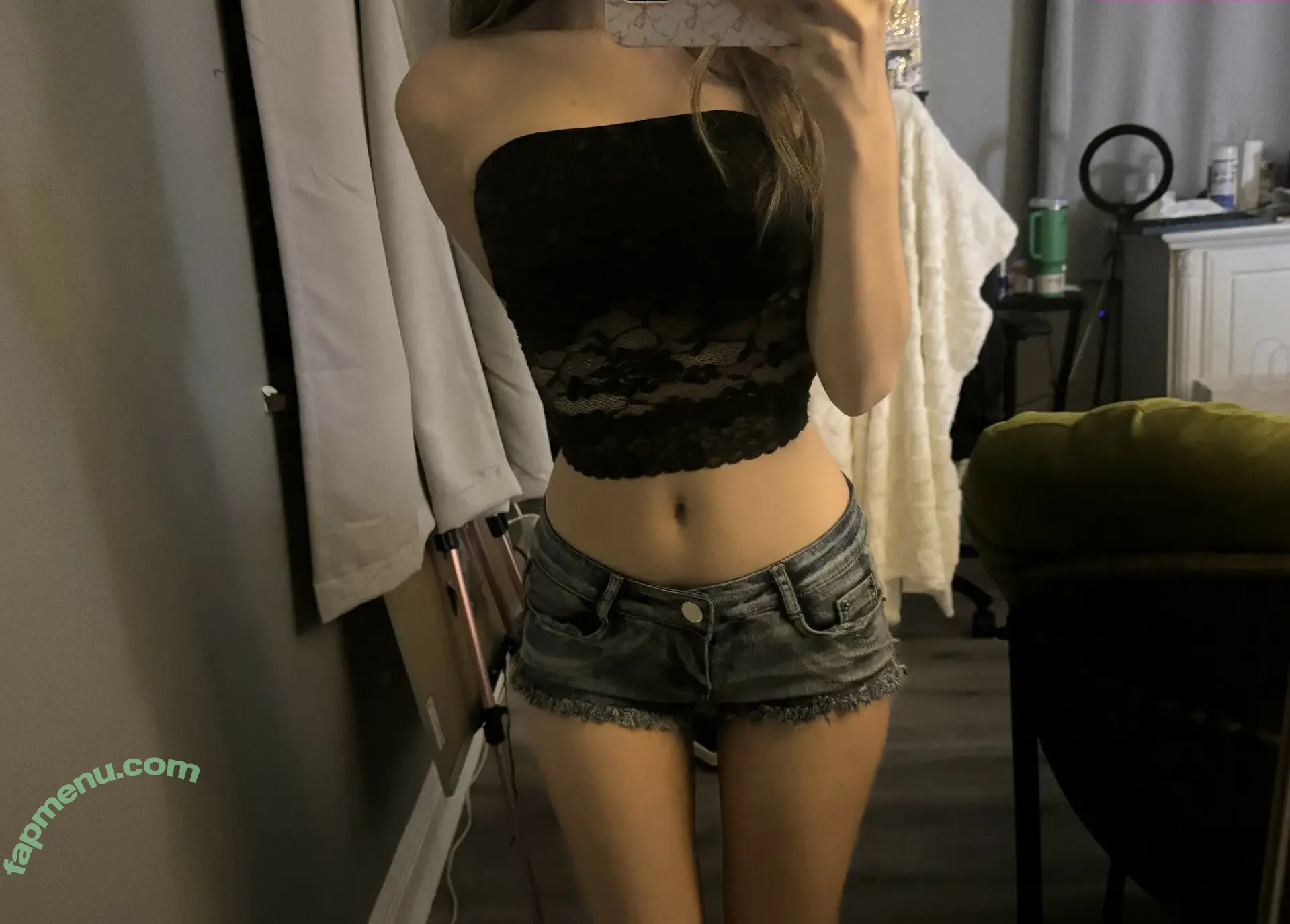 Hien nude photo #0004 (hienii8 / hienii88)