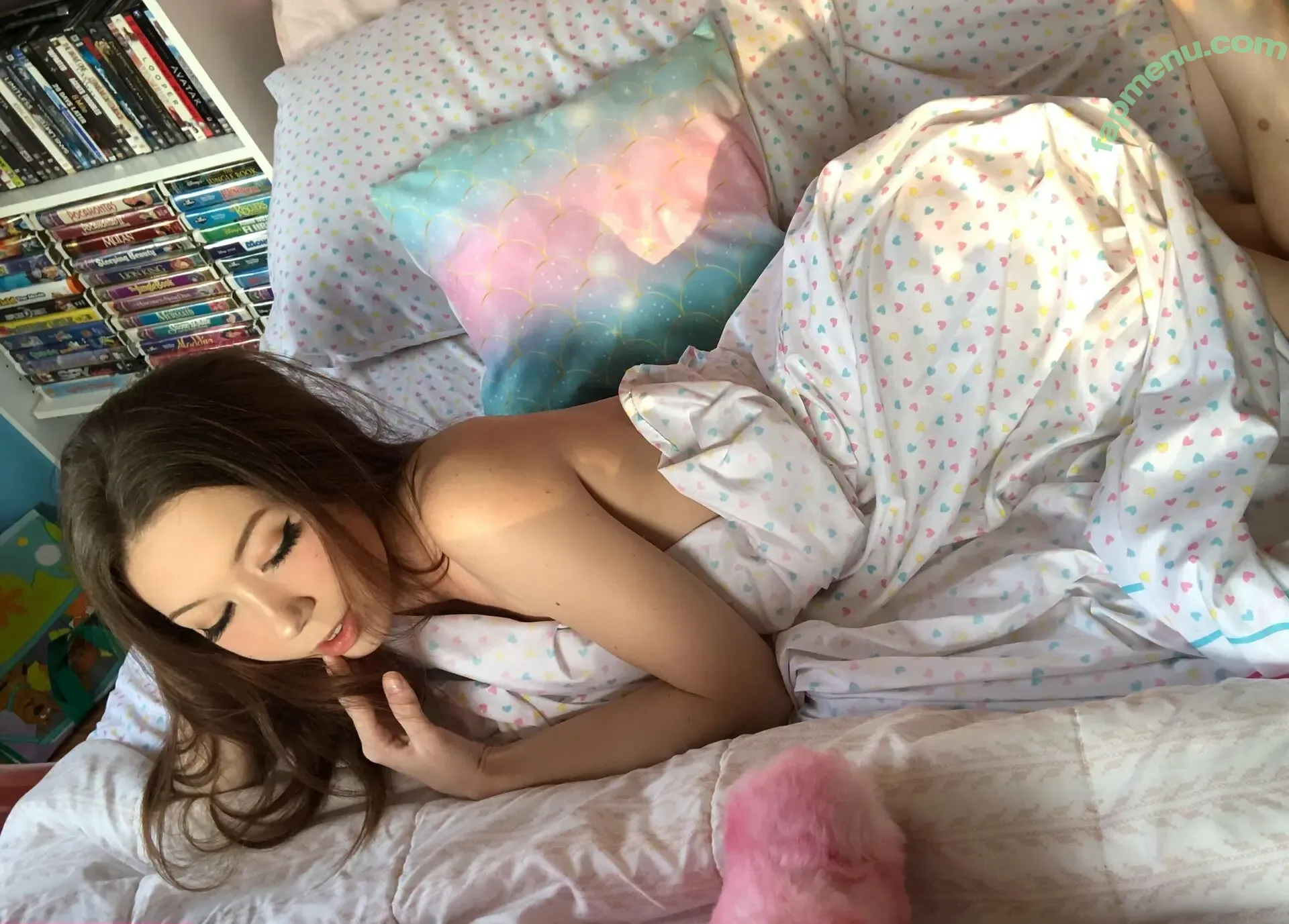 highelfhillary nude photo #0003 (highelfhillary)