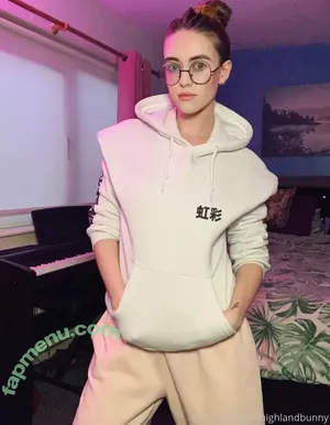 Highlandbunny nude photo #0126