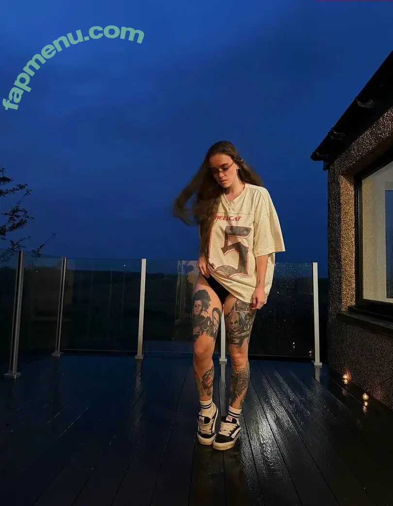 Highlandbunny nude photo #0099 (Highlandbunny)