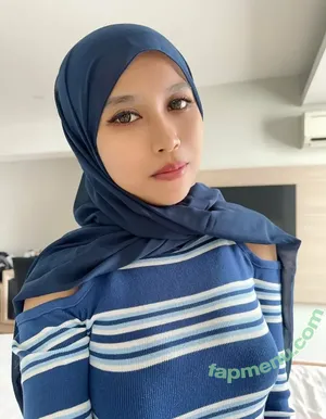 hijab_aysha / hijab_ayesha nude photo #0013