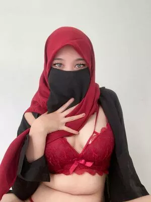 Hijab Camilla / hijab_camilla / hijabcamilla nude photo #0014