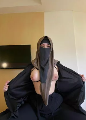 Hijab Camilla / hijab_camilla / hijabcamilla nude photo #0118