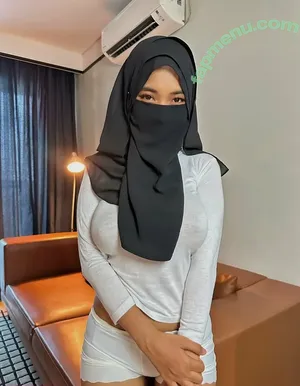 hijabazalea / hijabazilia nude photo #0040