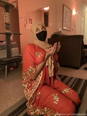 HijabiBambi / bambi.m.e nude photo #0015