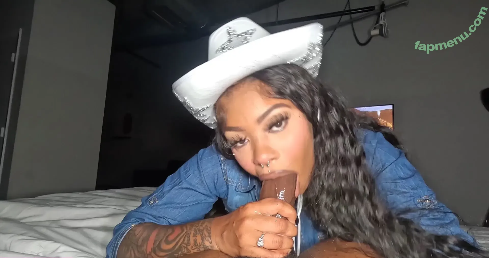 hikey nude photo #0167 (ItsHiKey)