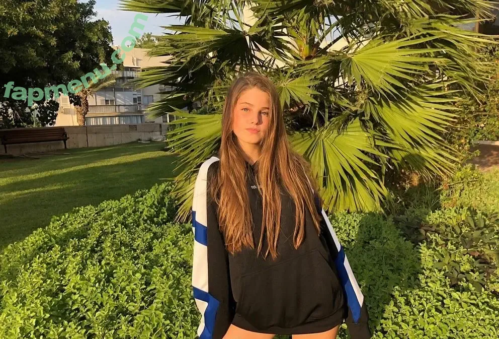 Hila nude photo #0049 (Hila Kamm / Kamm.hila / hila_klein)
