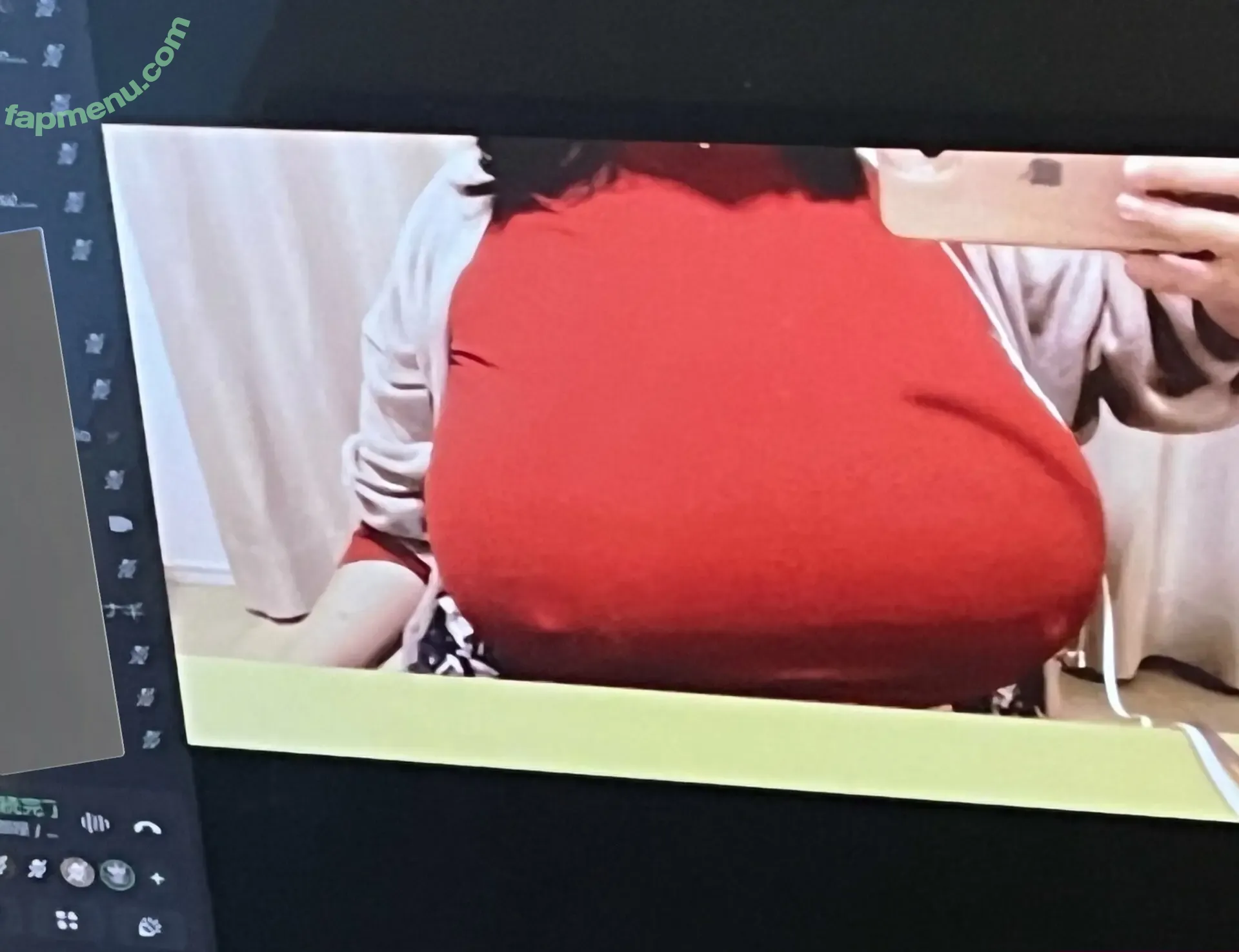 Hilari Baknew nude photo #0020 (habituallyhilari / hiLari_bakNEW / hilari_baknew123)