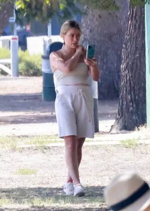 Hilary Duff / hilaryduff / kylanharv nude photo #0459