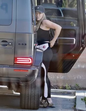 Hilary Duff / hilaryduff / kylanharv nude photo #0501