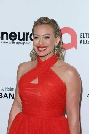 Hilary Duff / hilaryduff / kylanharv nude photo #0664