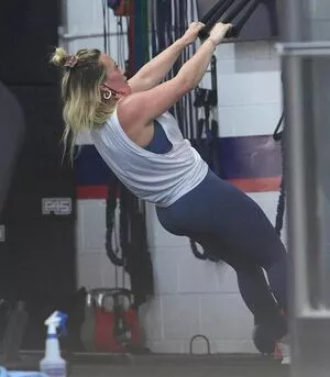 Hilary Duff / hilaryduff / kylanharv nude photo #0750