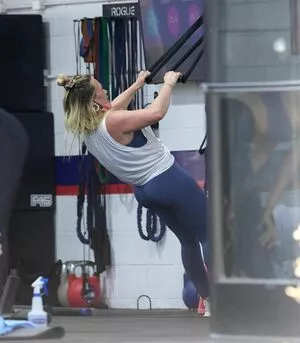 Hilary Duff / hilaryduff / kylanharv nude photo #0751
