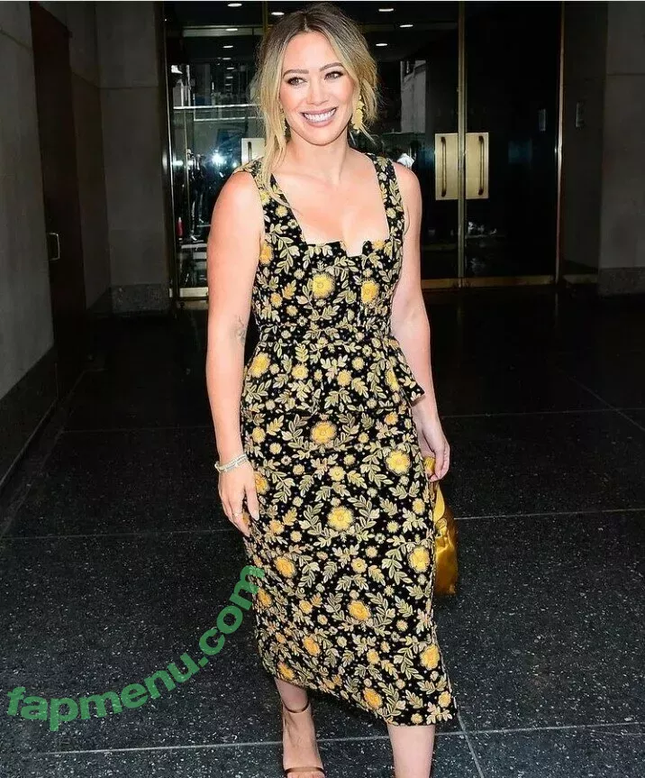 Hilary Duff nude photo #0395 (hilaryduff / kylanharv)