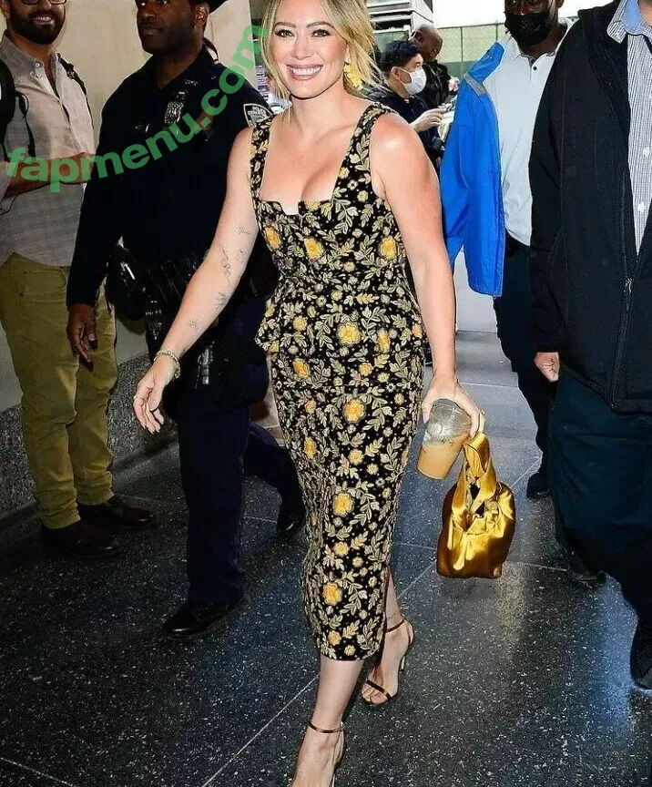 Hilary Duff nude photo #0399 (hilaryduff)