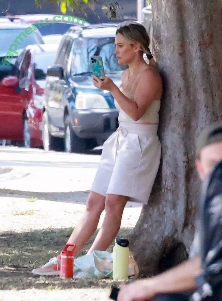 Hilary Duff nude photo #0441 (hilaryduff / kylanharv)