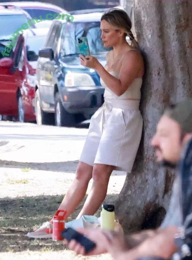 Hilary Duff nude photo #0445 (hilaryduff / kylanharv)