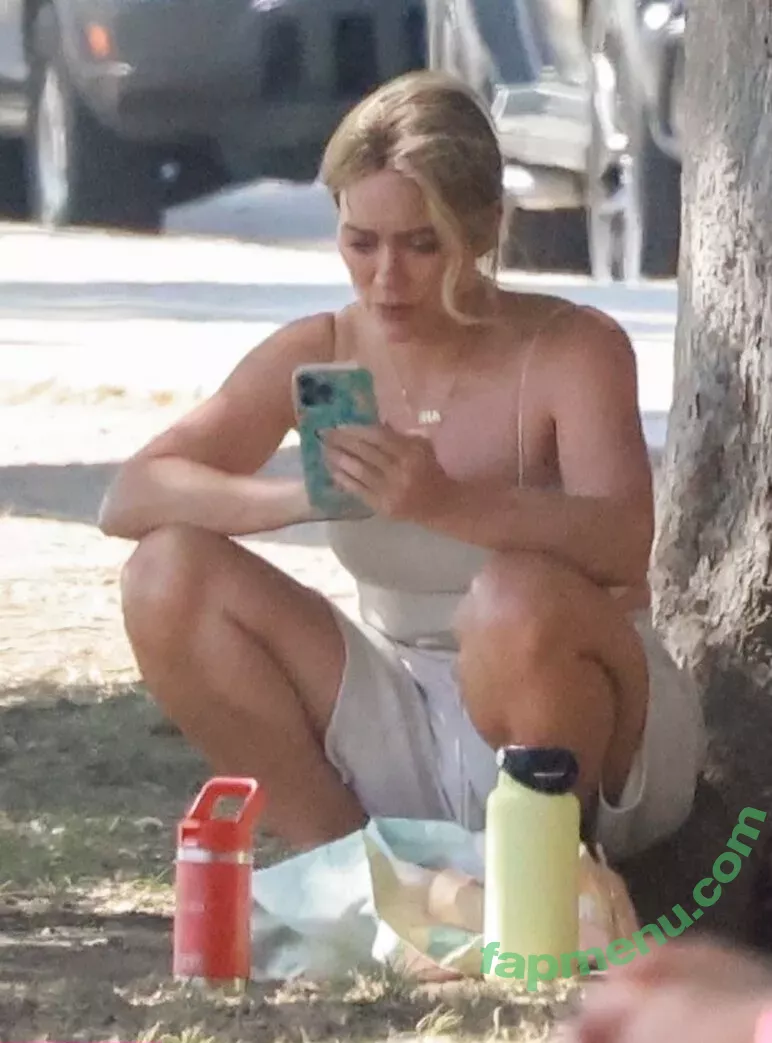 Hilary Duff nude photo #0450 (hilaryduff / kylanharv)