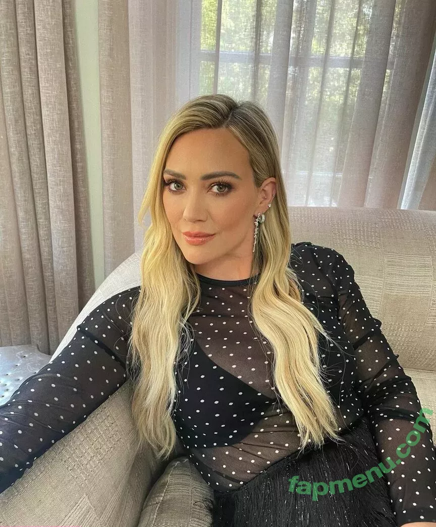 Hilary Duff nude photo #0468 (hilaryduff / kylanharv)
