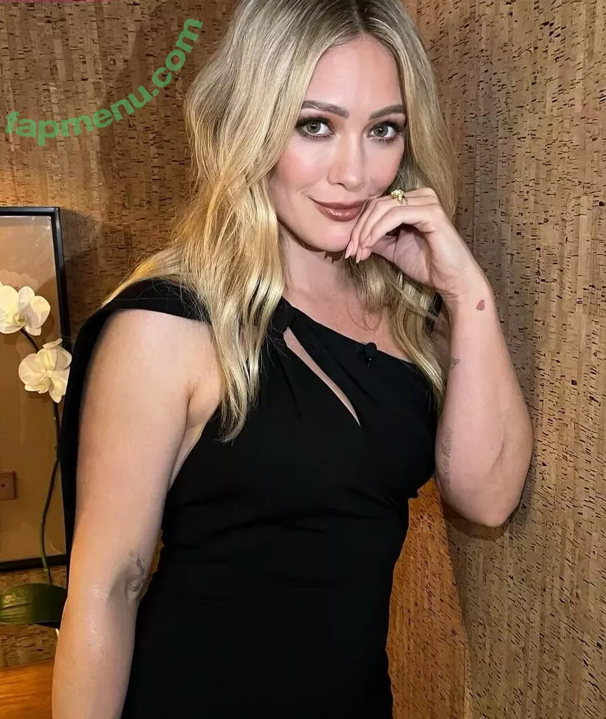 Hilary Duff nude photo #0507 (hilaryduff / kylanharv)