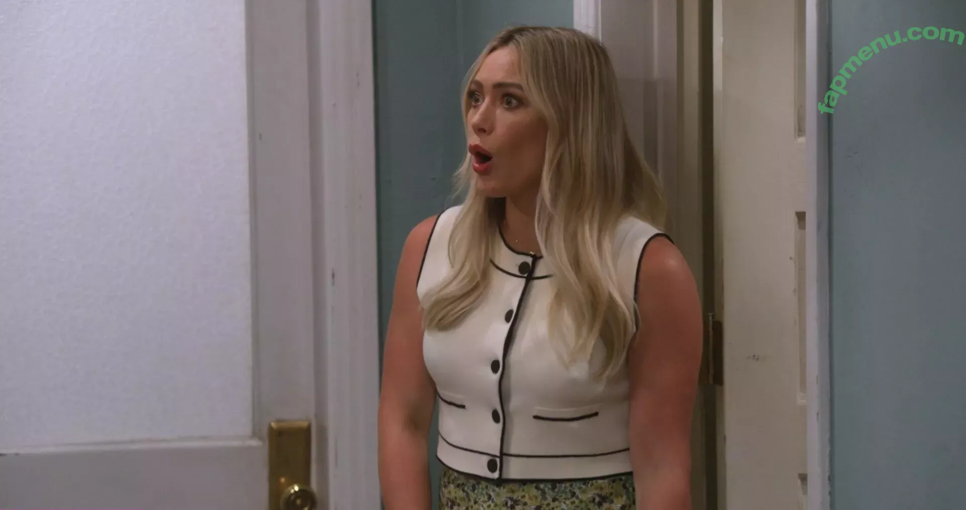 Hilary Duff nude photo #0594 (hilaryduff / kylanharv)