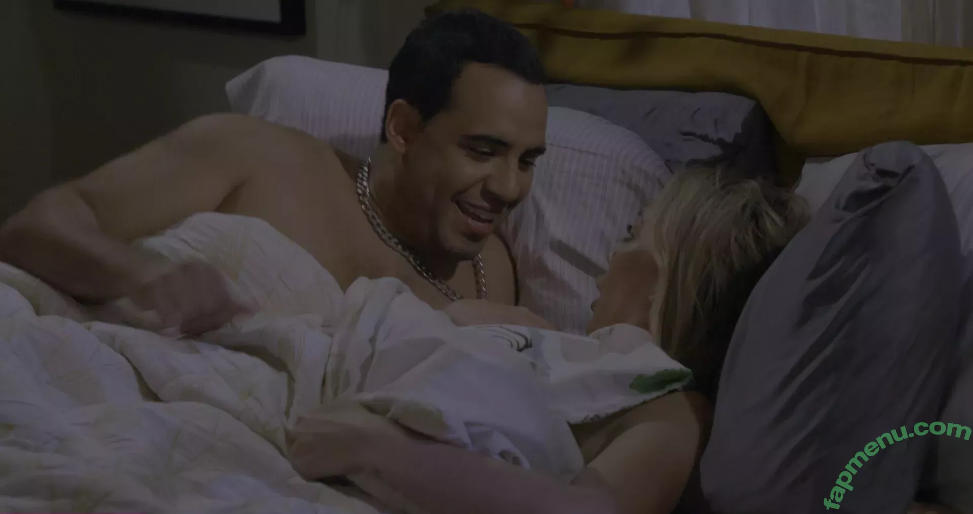 Hilary Duff nude photo #0621 (hilaryduff / kylanharv)