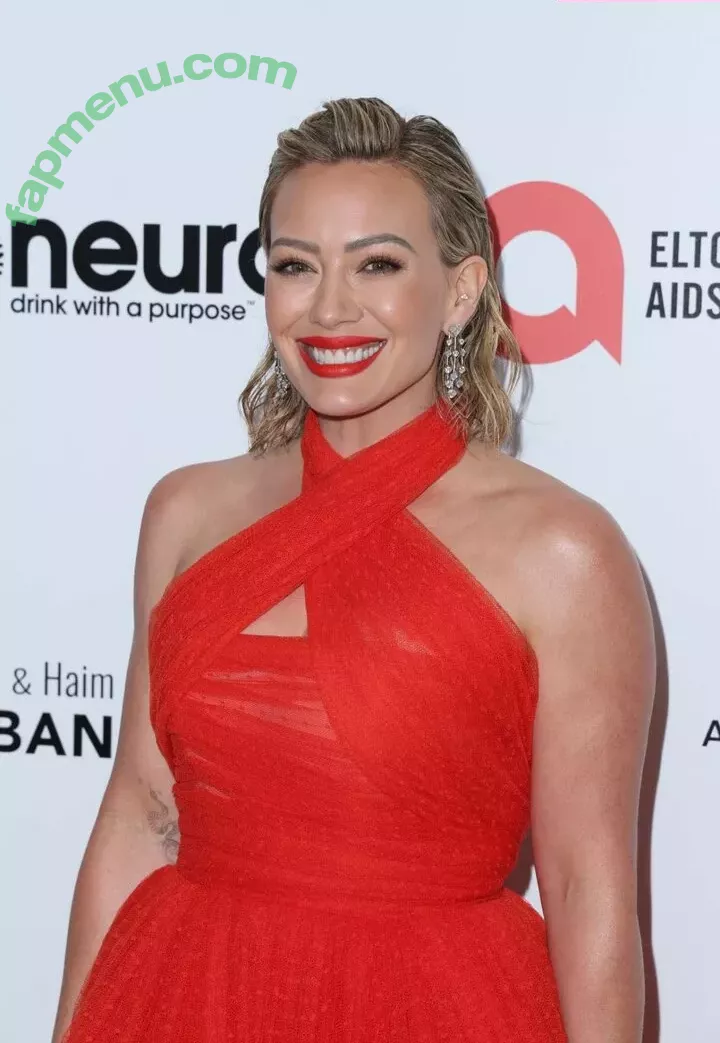 Hilary Duff nude photo #0664 (hilaryduff / kylanharv)