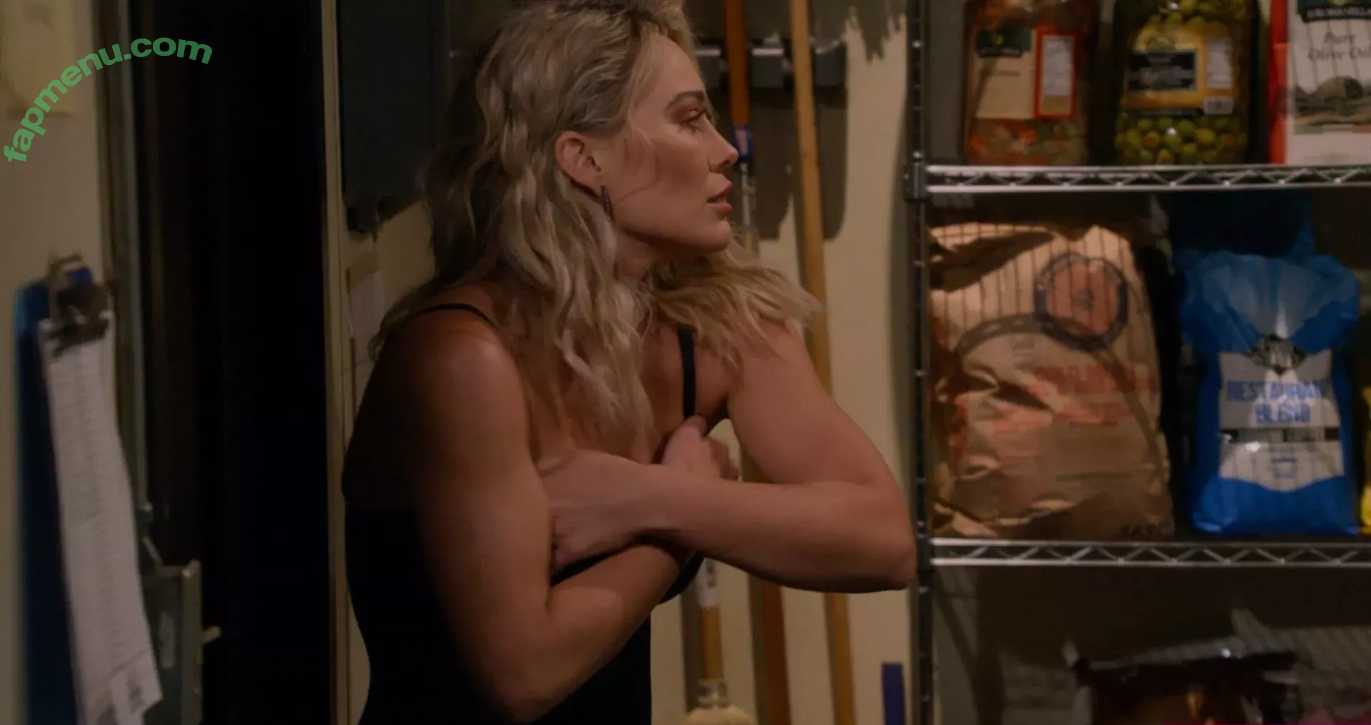 Hilary Duff nude photo #0679 (hilaryduff / kylanharv)