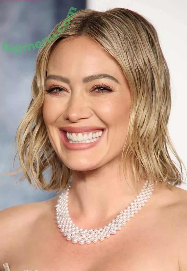 Hilary Duff nude photo #0769 (hilaryduff / kylanharv)