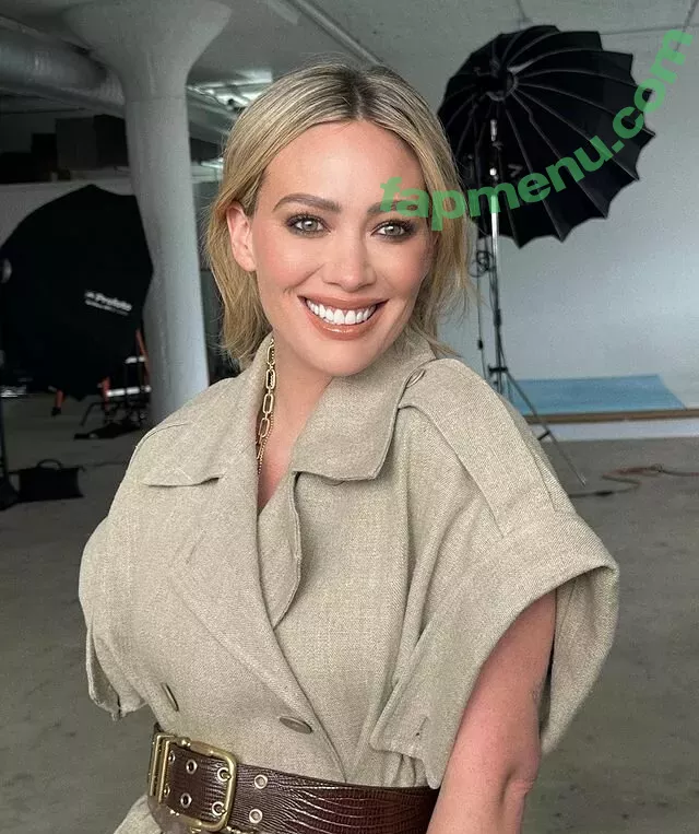 Hilary Duff nude photo #0780 (hilaryduff / kylanharv)