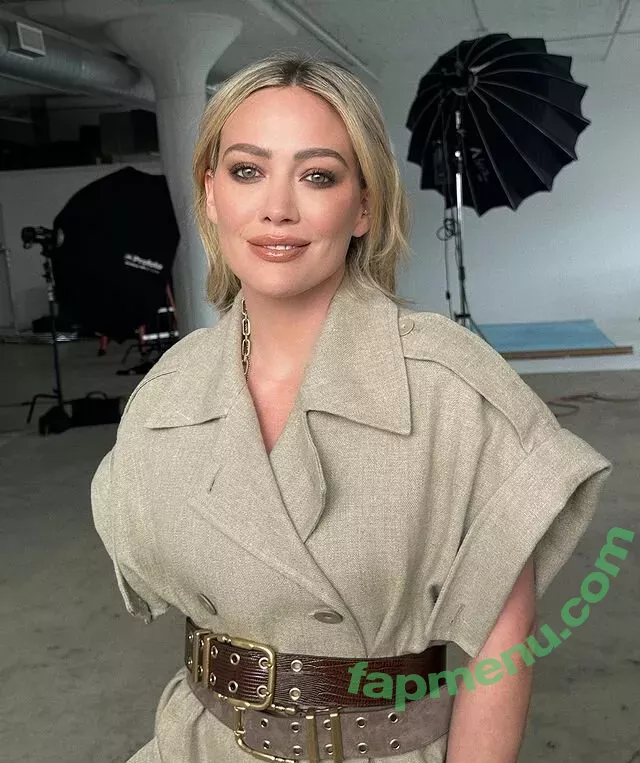 Hilary Duff nude photo #0781 (hilaryduff / kylanharv)