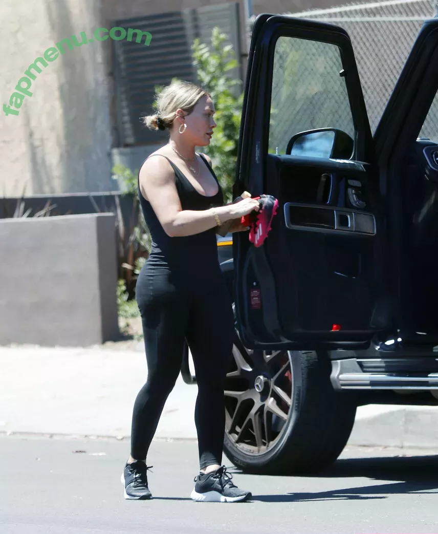 Hilary Duff nude photo #0846 (hilaryduff / kylanharv)