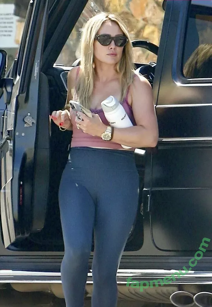 Hilary Duff nude photo #0907 (hilaryduff / kylanharv)