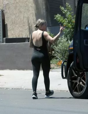 Hilary Duff / hilaryduff / kylanharv nude photo #1005