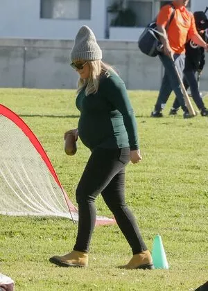 Hilary Duff / hilaryduff / kylanharv nude photo #1009
