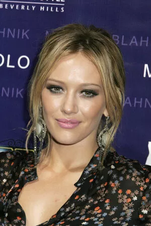 Hilary Duff / hilaryduff / kylanharv nude photo #1084