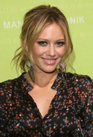 Hilary Duff / hilaryduff / kylanharv nude photo #1093