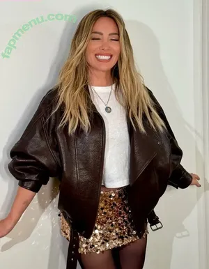 Hilary Duff / hilaryduff nude photo #1407