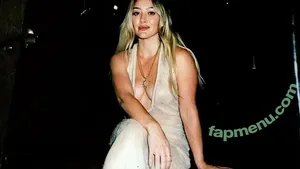 Hilary Duff / hilaryduff / kylanharv nude photo #1444