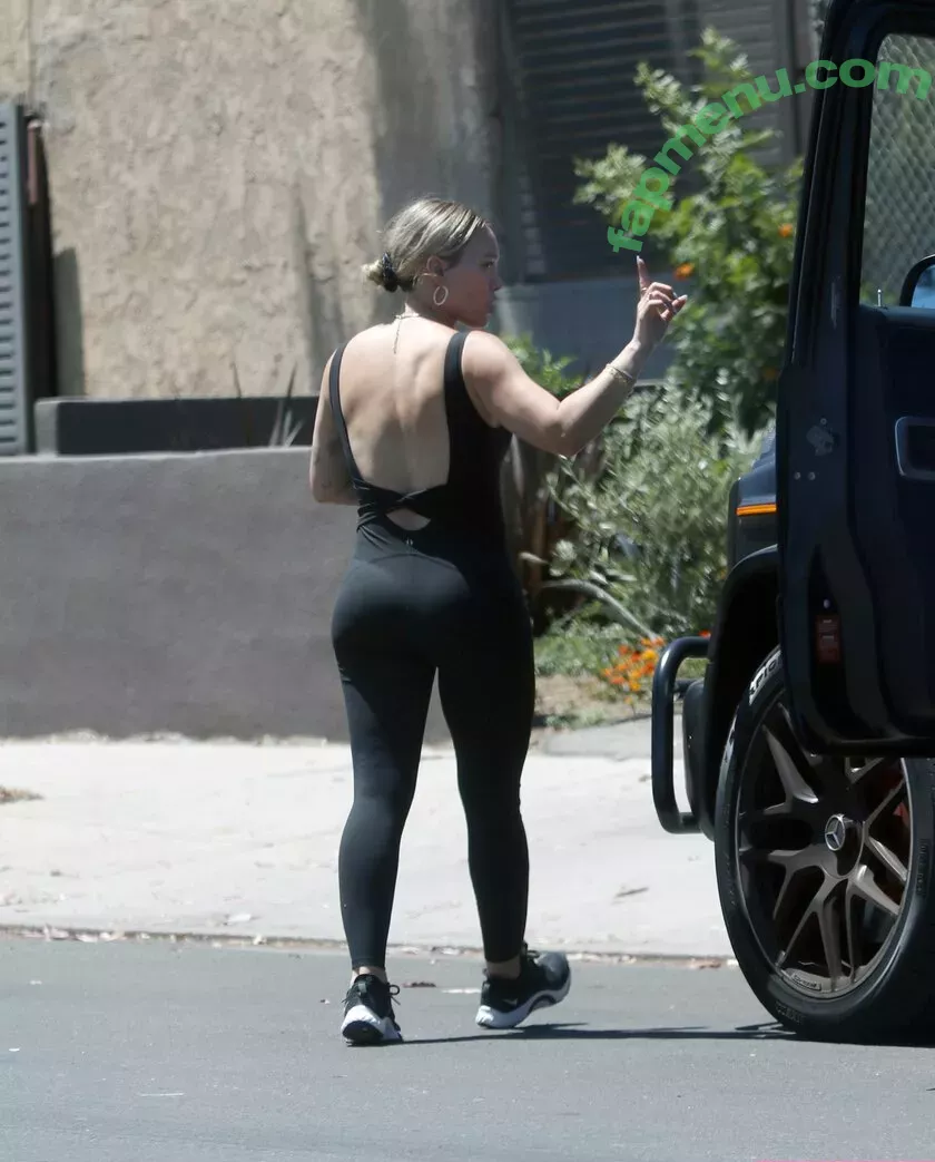 Hilary Duff nude photo #1005 (hilaryduff / kylanharv)