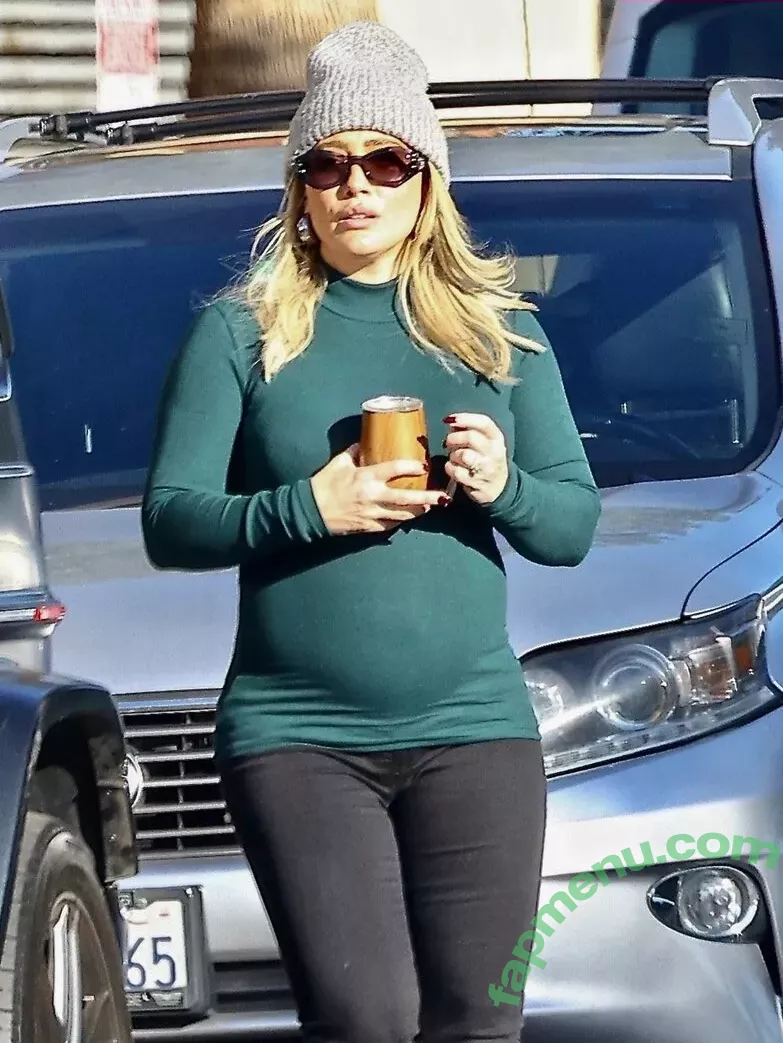 Hilary Duff nude photo #1008 (hilaryduff / kylanharv)