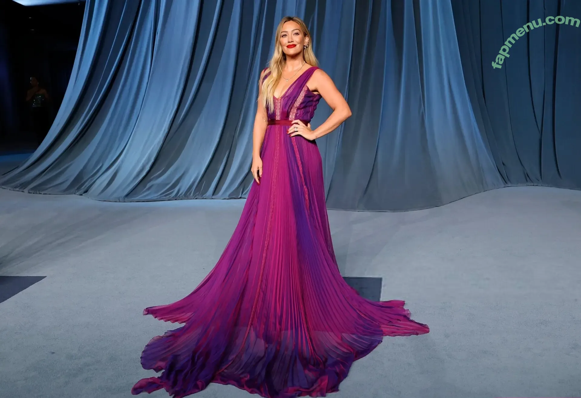 Hilary Duff nude photo #1351 (hilaryduff)