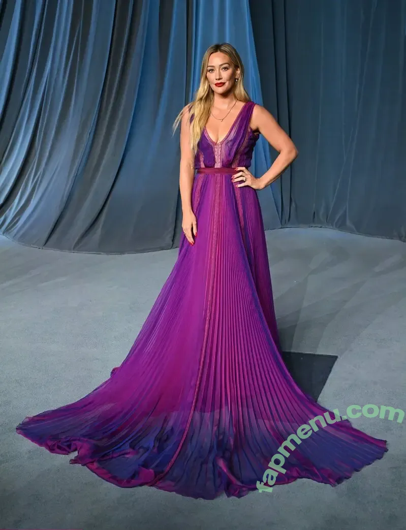 Hilary Duff nude photo #1358 (hilaryduff)