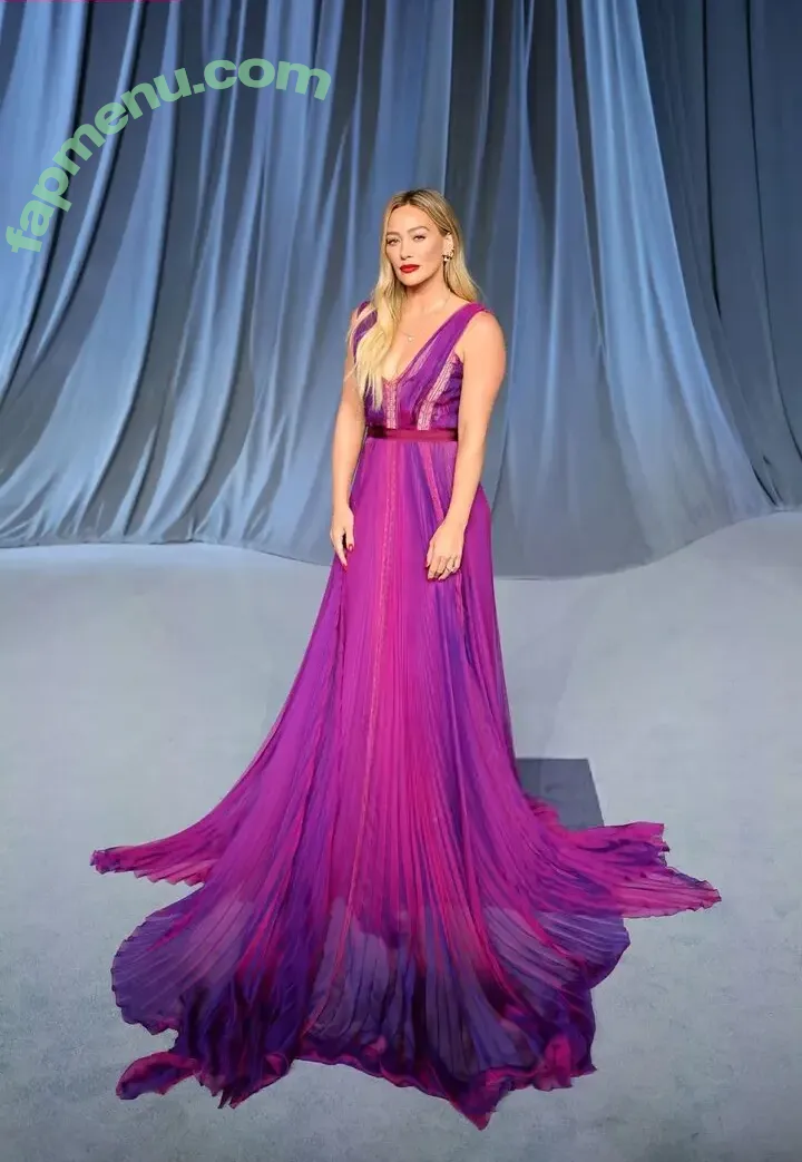 Hilary Duff nude photo #1359 (hilaryduff)